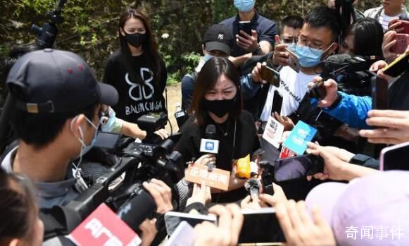 重庆坠亡姐弟生母给孩子念判决词 这一条路只是走了一大半而已