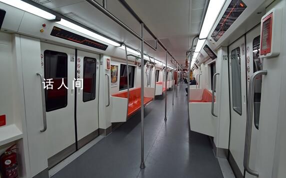 上海地铁回应市民建议设女性车厢 可能会加剧运能运量的矛盾