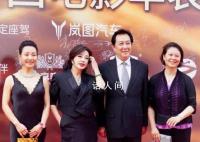 刘晓庆唐国强陈冲合体亮相 45年后我们重聚