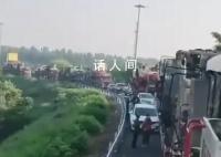 河南通报数百辆收割车无法下高速 回应：不存在数百辆车拥堵5天情况