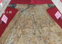 盗墓团伙穿清代龙袍炫耀 专案组共抓获涉嫌文物案件犯罪嫌疑人42名