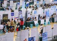 北大屠夫称大学生就业难关键在父母 大学生是普通教育不要把自己当精英