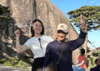25岁女生带患癌爷爷游中国 放弃世界500强企业工作机会