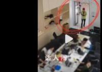 黄牛假冒电工入室 盗走201张门票