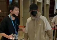 苏醒见完梅西后安慰来迟的薛之谦 国内娱乐圈究竟去了多少人呀
