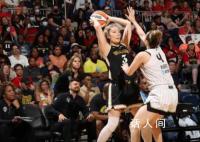 李梦晒照将暂时离开WNBA 称会很快回归