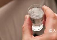 白酒价格大面积倒挂 多家酒企调价控货