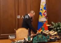 普京处置瓦格纳危机画面曝光 准备开始发表讲话
