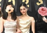 黄多多17岁穿搭 网友议论她太过成熟
