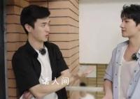 杨洋校园体验一日新生 希望我们内心永远年少青春