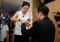 盘点那些与经纪人在一起的明星 萧敬腾和妻子相差14岁