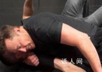 马斯克真的开始练格斗了 为准备和扎克伯格笼斗