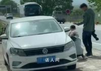 游客称在青海湖附近买水遭驱赶 回应：已关注到此事正在核实相关情况