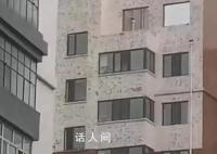 黑龙江下冰雹:墙像子弹打过一样