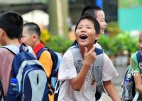 媒体:部分地区中小学学位预警