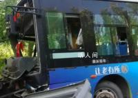 姐妹公交事故遇难:姐姐接妹妹放学