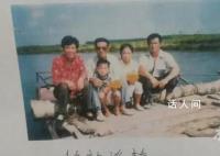 多村民称浮桥意义重大 从没人掉下河