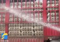 消防喷水20分钟解救3000只中暑鸭 为车主挽回了约7万元损失