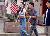 撒贝宁现身贵州村BA 真的是太惊喜了