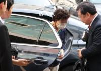 韩总统尹锡悦岳母当庭被捕 维持一审判决