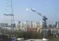 学生家属质疑坍塌体育馆救援流程 等待5小时期间无一人出面沟通伤情