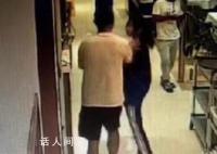 男子推搡店员称服务业低人一等 引发关注