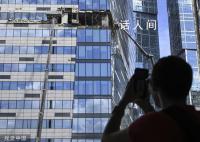 莫斯科一商业大厦被无人机撞击 致外墙受损