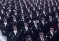 朝鲜阅兵式“黑衣人”方阵抢眼