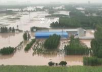 被困在涿州的屋顶上:超13万人受灾