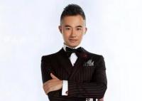 主持人程雷晒照辟谣去世传闻 否认自己去世