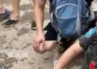 救援队员低血糖瘫地自责大哭 平凡英雄彰显人间大爱