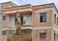 村民花百万在自家地里建房遭强拆 法院判镇政府违法