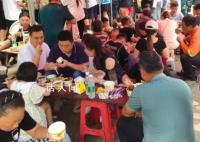 合肥“10元吃35个菜”摊主暂时关门