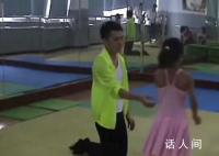 网友发现小时候舞蹈老师是李佳琦 李佳琦：把死去的记忆又给我找回来了