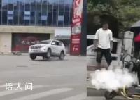 云南一车连撞多车 司机有精神病史
