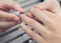 七夕廉价求婚钻戒月销10万 年轻人怎么过七夕