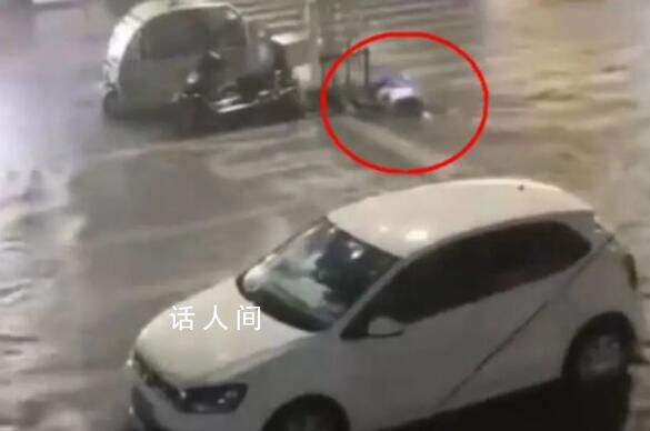 江苏夫妻积水中触电身亡 正调查事故原因