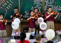 第一批二胎上小学了 今年新生中有不少双胞胎