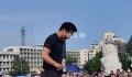 奥运冠军何冲也来天津跳水了 引起群众欢呼