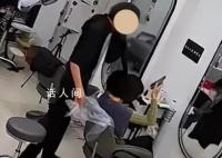 理发店回应被公职人员恐吓检查 当事人已上门道歉