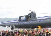 朝鲜第一艘战术核攻击潜艇下水 金正恩出席典礼