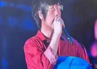 阿信演唱会吸氧 一度累倒在台上