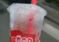 蜜雪冰城又被新兵攻陷了 你还记得你的军训时光吗