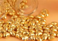 金店销售发工资就攒金豆子 半年攒了十几颗每克价格半年涨了近100