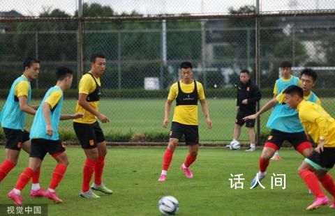中国男足亚运队今晚首秀对阵印度 已经做好打响杭州亚运会头炮的准备
