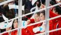 朝鲜啦啦队时隔5年重现国际赛场 手中挥舞着助威棒