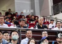 记者:篮协需重罚陕西然后继续比赛