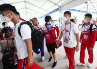 朝鲜代表团185名运动员代表入场 男女分别是74人和111人
