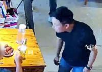 民警下班吃饭顺手抓了个嫌疑人 目前该案件正在进一步侦办中
