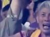 国足赢球后奶奶级球迷激动痛哭 中国男足亚运队1:0战胜卡塔尔队